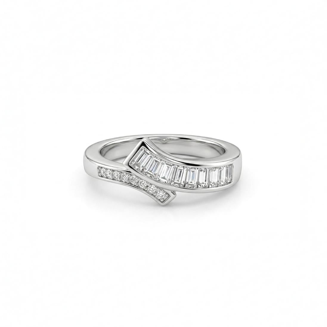 Zircon Studded Twisted Ring